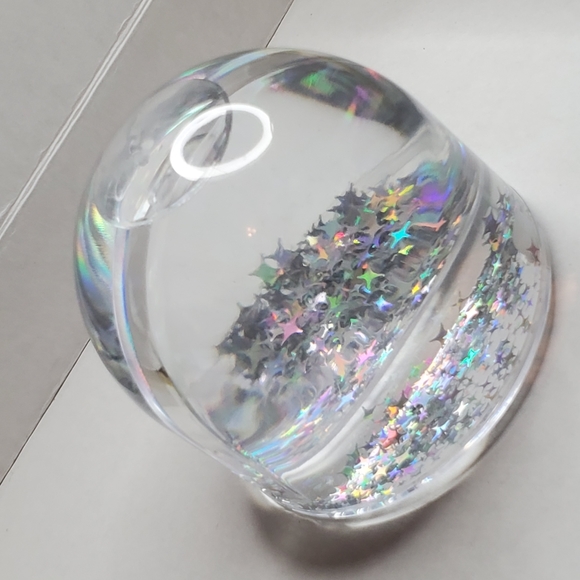 Snow glob you can out family photo in - Picture 3 of 4